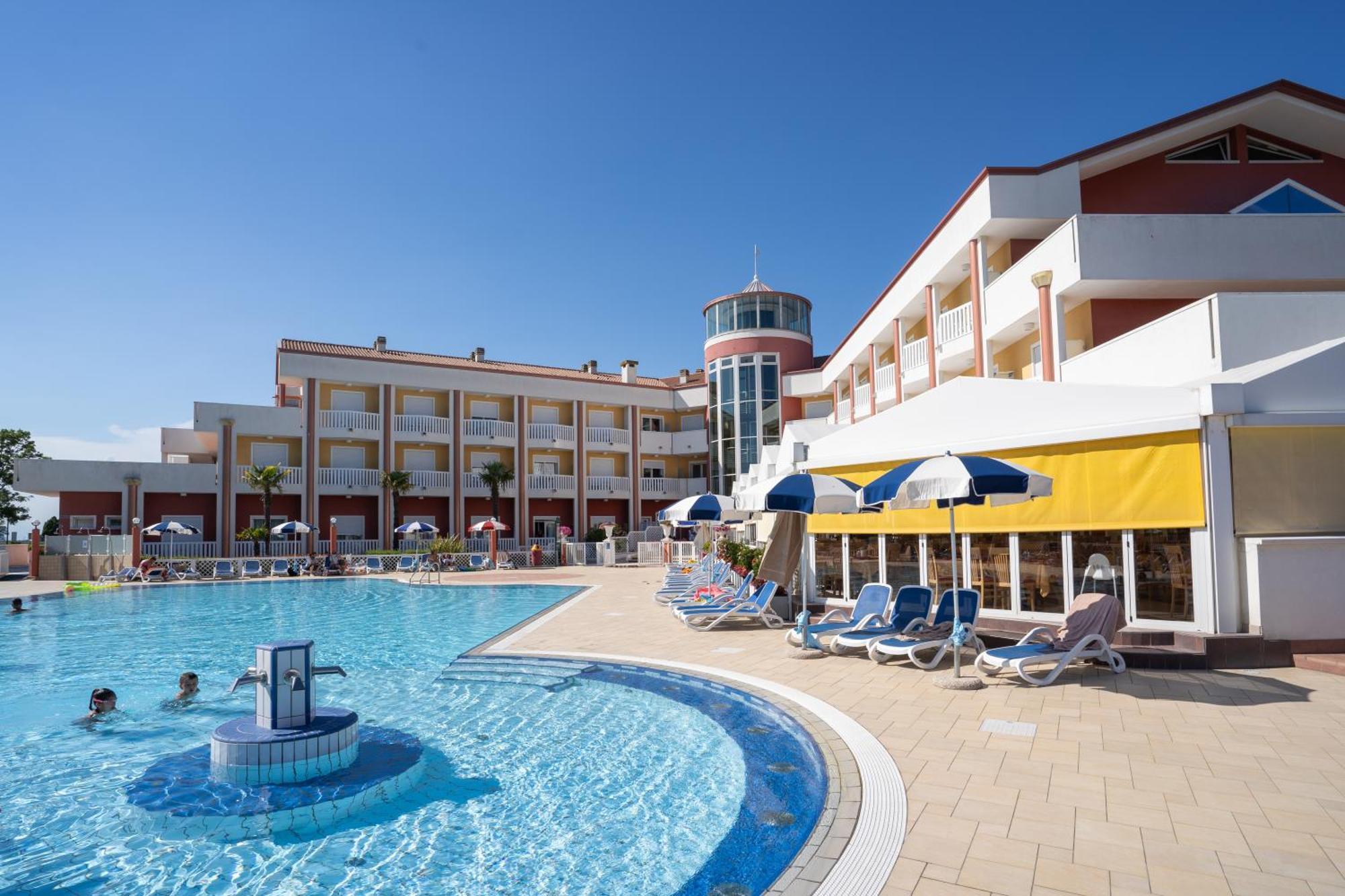 Hotel Olympus كاوْرلي المظهر الخارجي الصورة