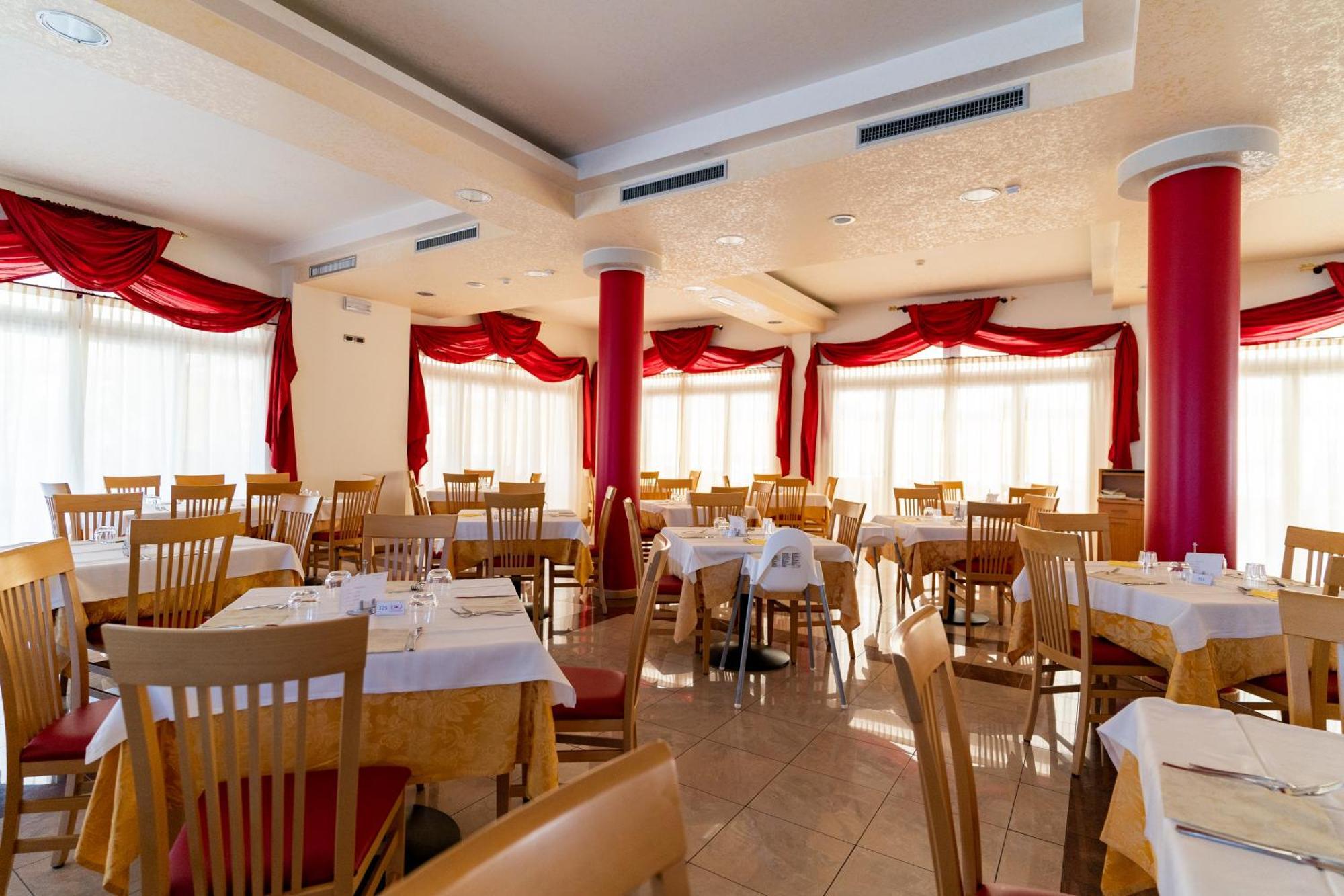 Hotel Olympus كاوْرلي المظهر الخارجي الصورة