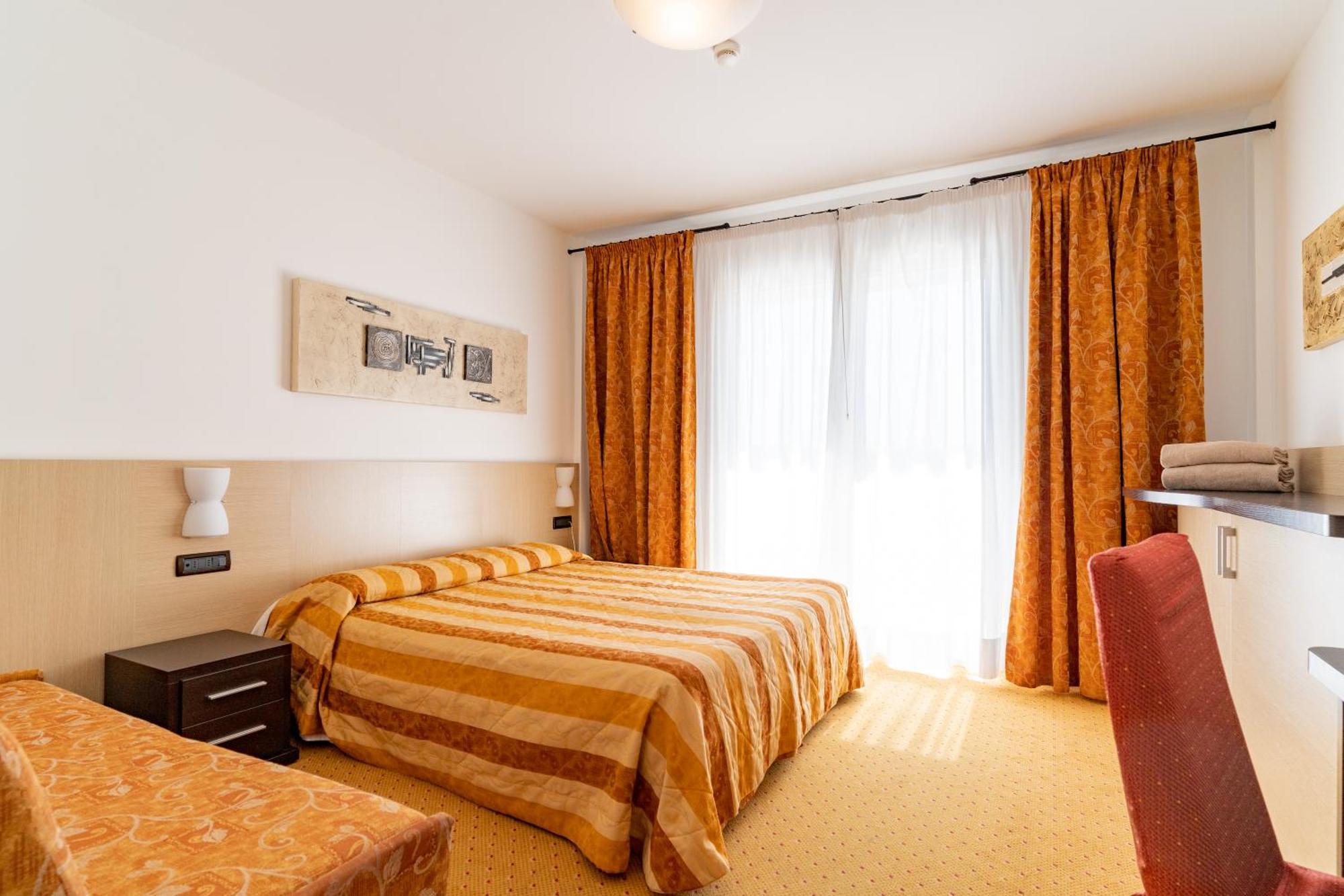 Hotel Olympus كاوْرلي المظهر الخارجي الصورة