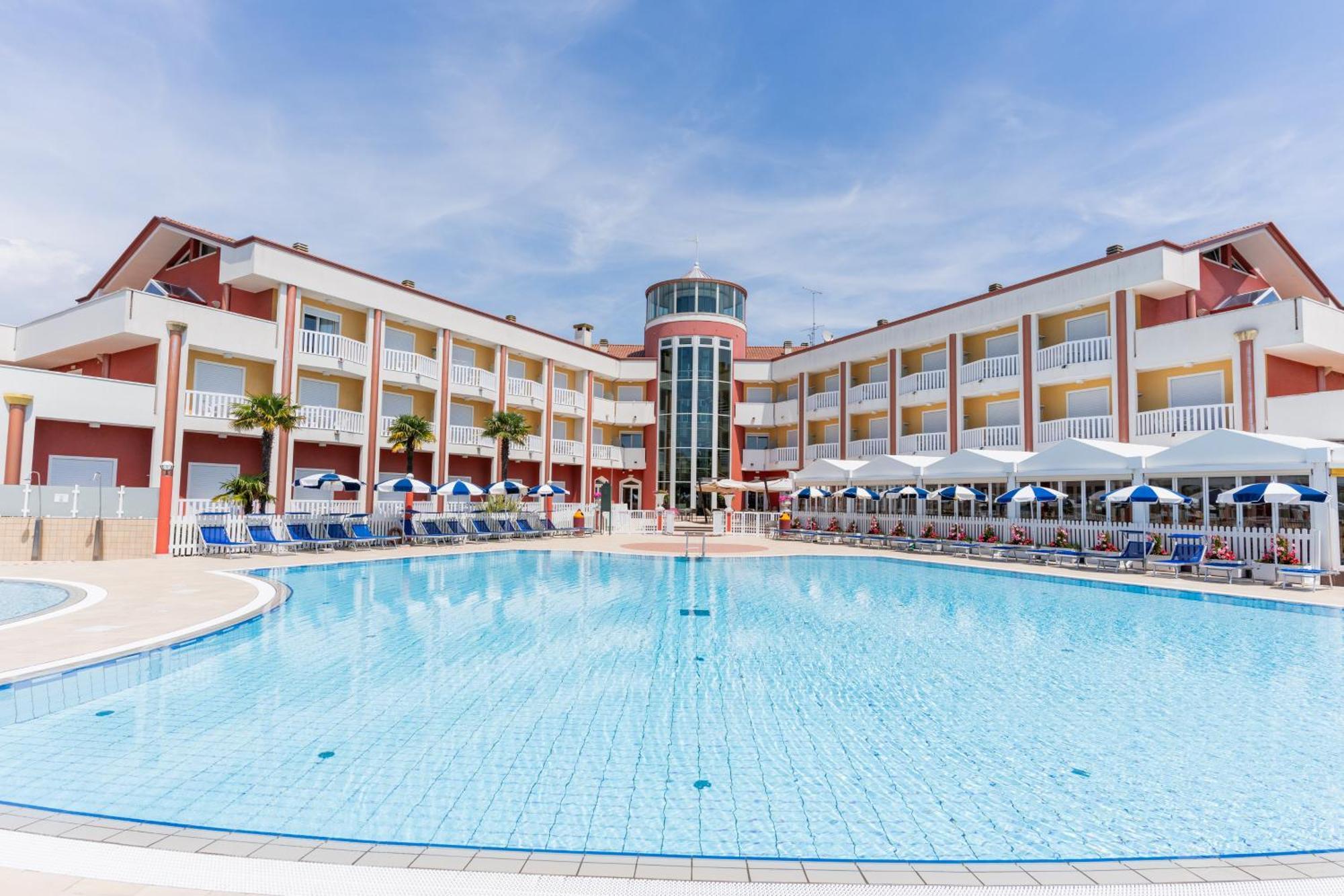 Hotel Olympus كاوْرلي المظهر الخارجي الصورة